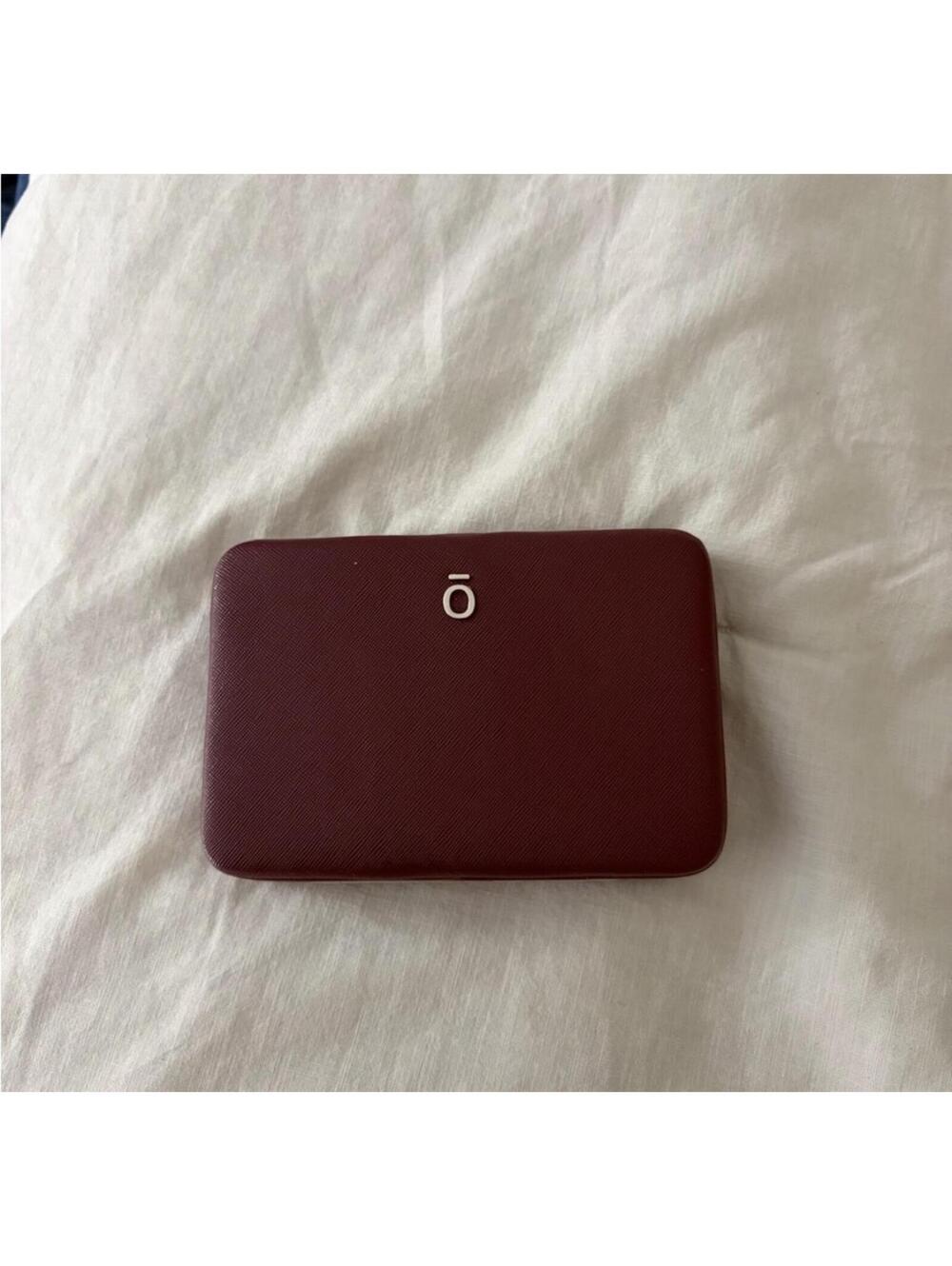 ( DO TERRA) essential oils Burgundy clutch case
